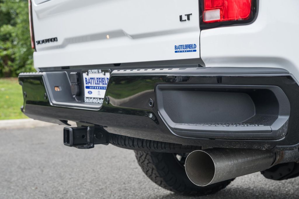 ChevroletSilverado 2500HD8