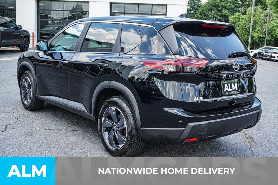 Used 2025 Black Nissan SV image 5