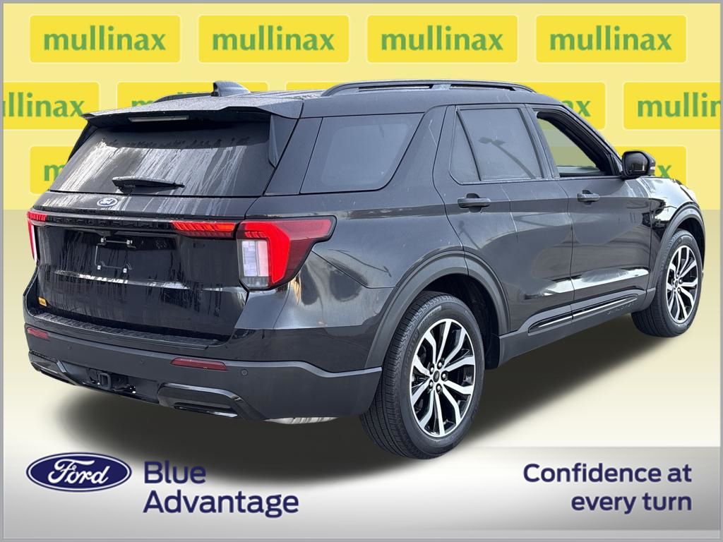 Certified Used 2025 Black Ford ST-Line image 4
