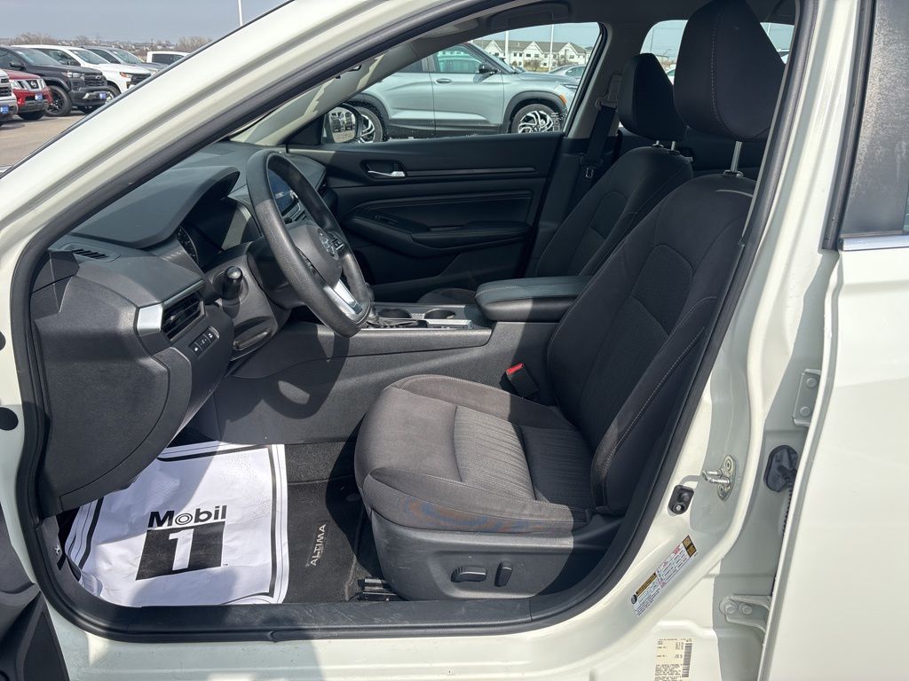 Used 2020 Nissan Altima Sedan