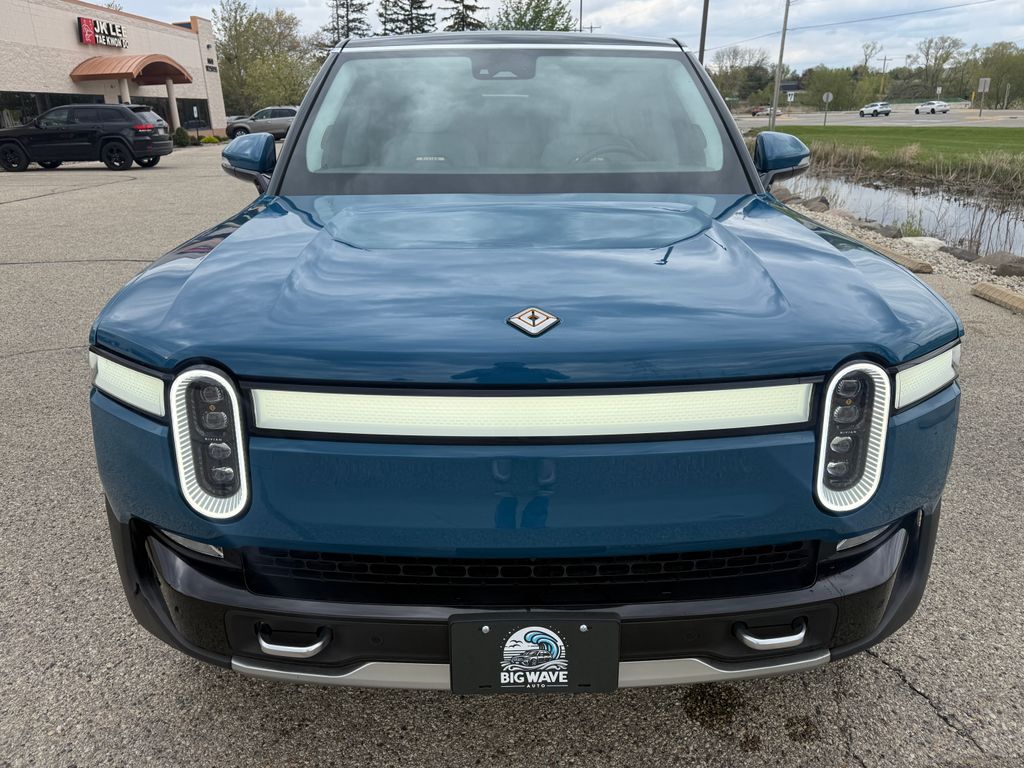 Rivian R1S