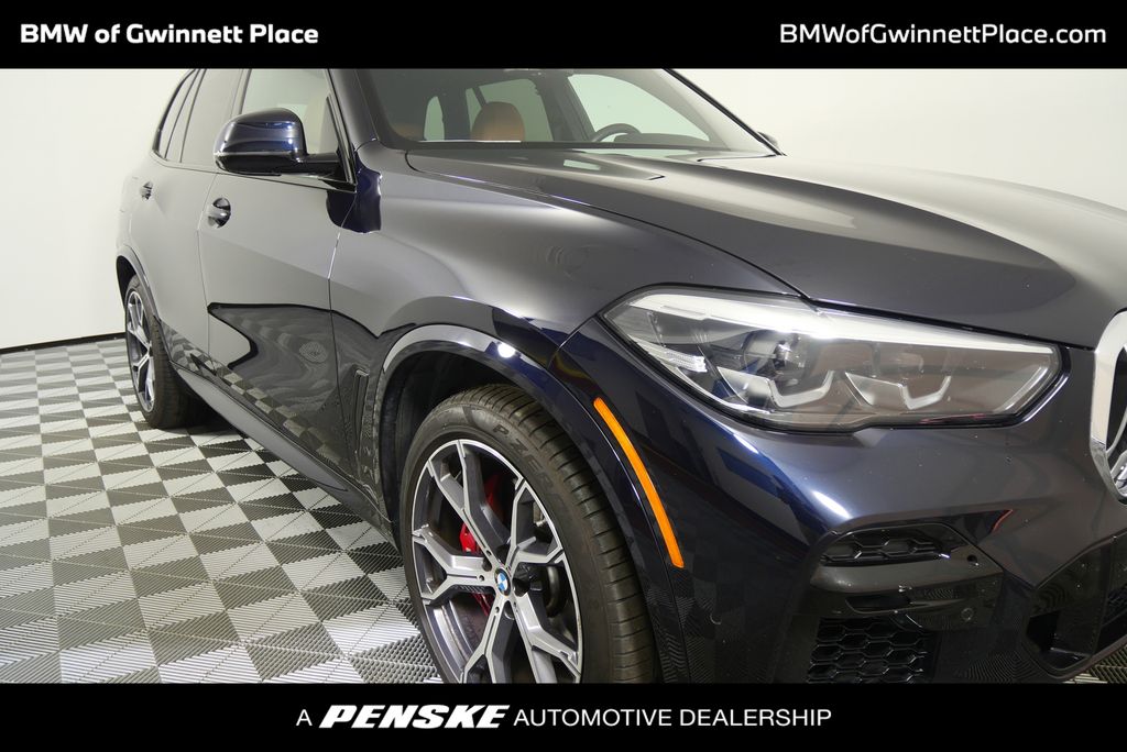 2023 BMW X5 xDrive40i Hero Image