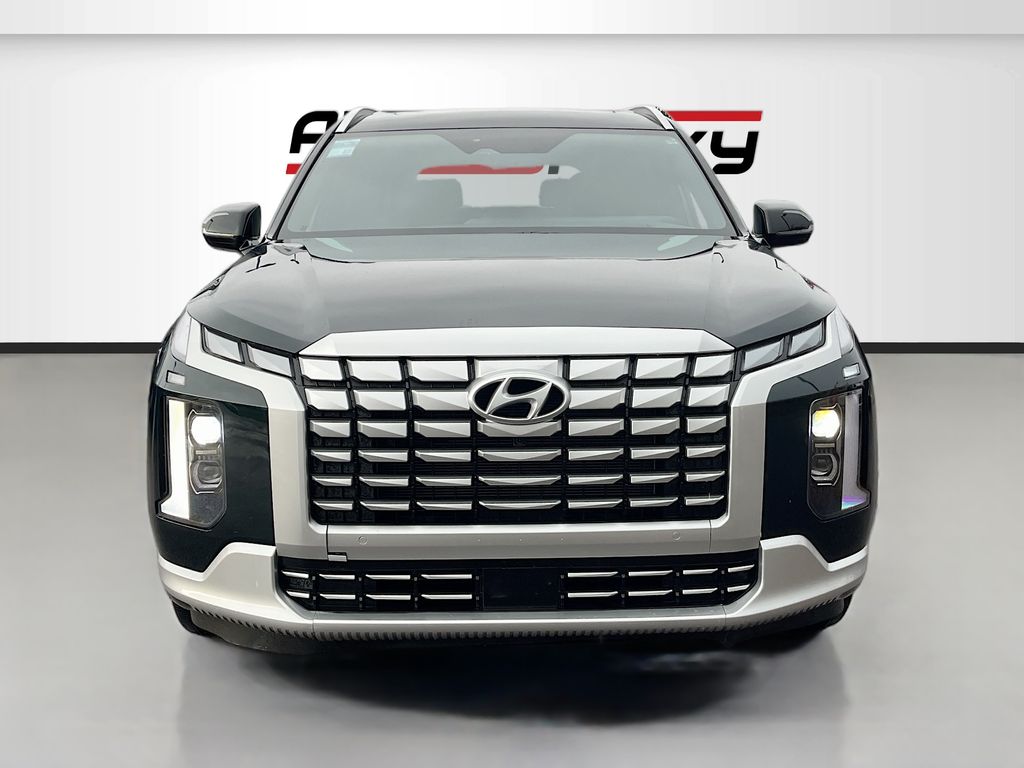 Used 2025 Green Hyundai Calligraphy image 2