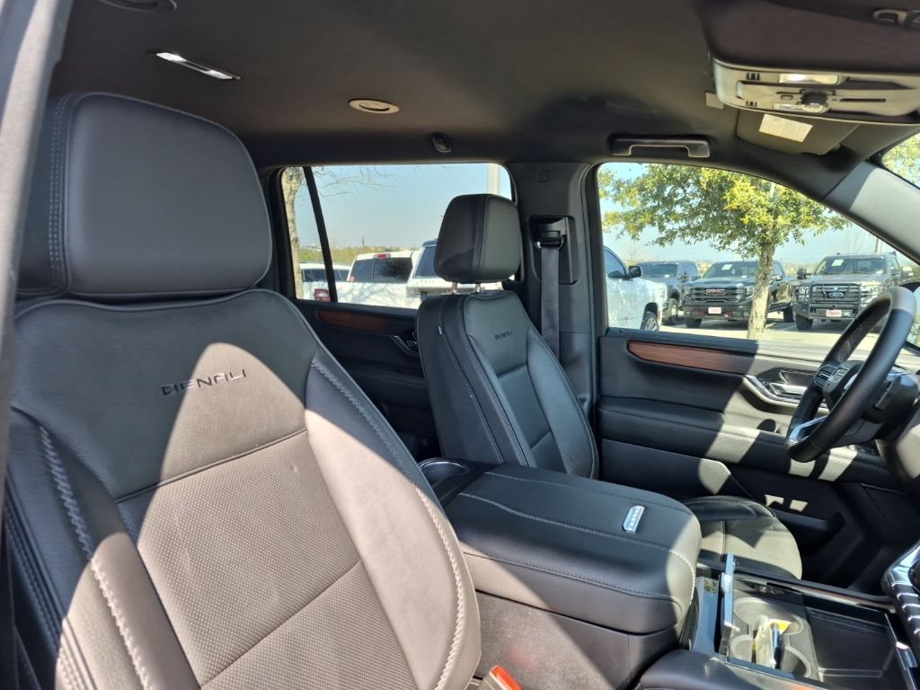 Used Car 2025 Gmc Yukon Xl  Denali For Sale Under $70,000 In Austin, Texas