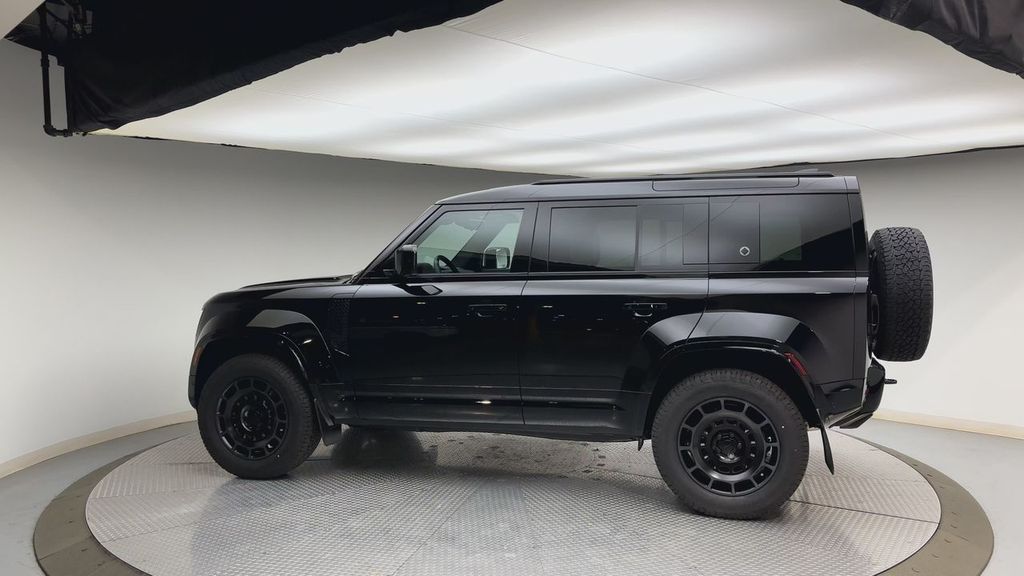 Thumbnail: 2026 Land Rover Defender - 5