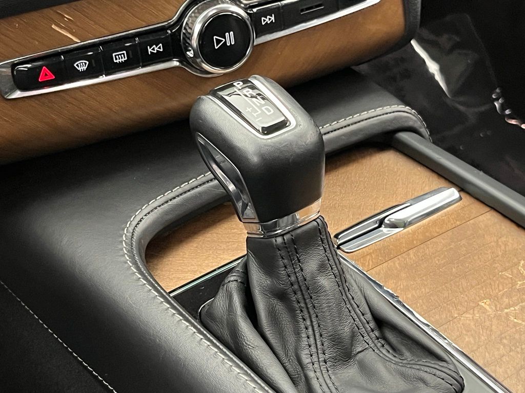 Thumbnail: 2018 Volvo XC90 - 16