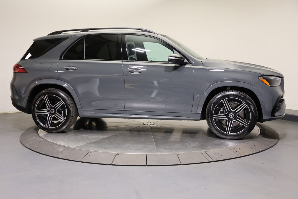 Thumbnail: 2026 Mercedes-Benz GLE - 8