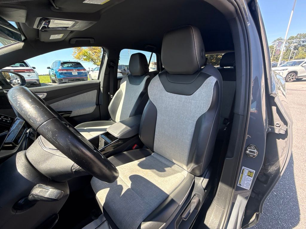 2023 Volkswagen ID.4 Pro Gray at Sutliff Volkswagen