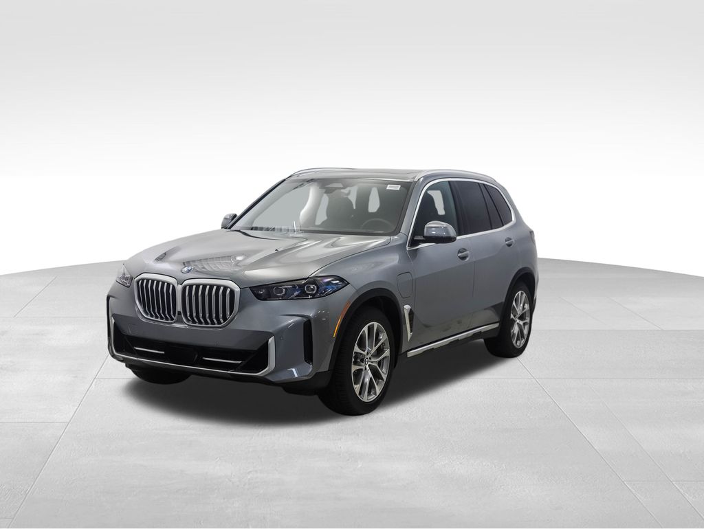 Thumbnail: 2026 BMW X5 - 1