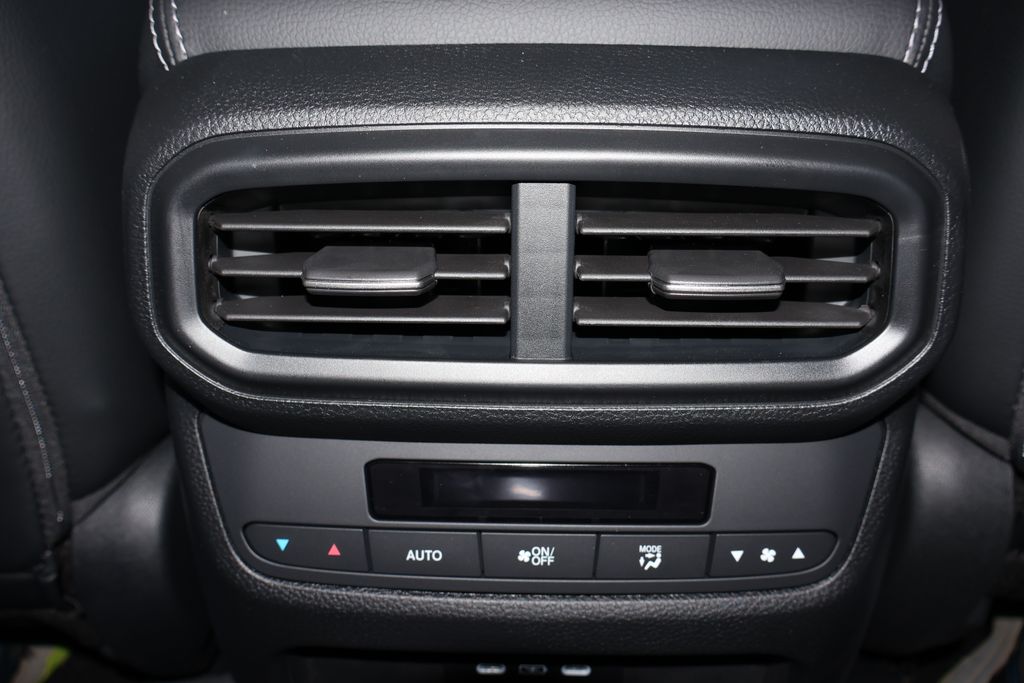 2025 Honda Pilot EX-L 27