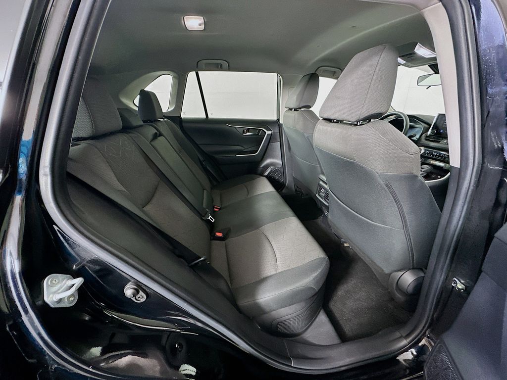 Thumbnail: 2024 Toyota RAV4 - 27