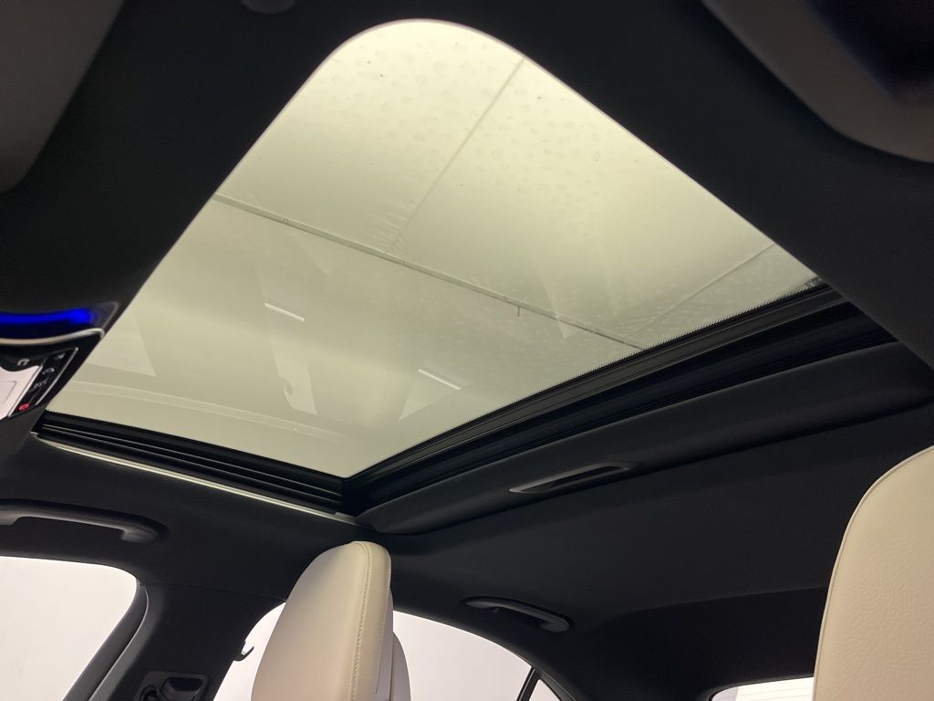 Thumbnail: 2025 Mercedes-Benz C-Class - 21