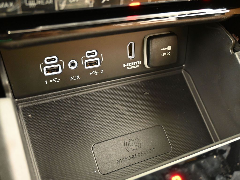 New 2025 Diamond Black Crystal Pearlcoat Jeep Summit image 30