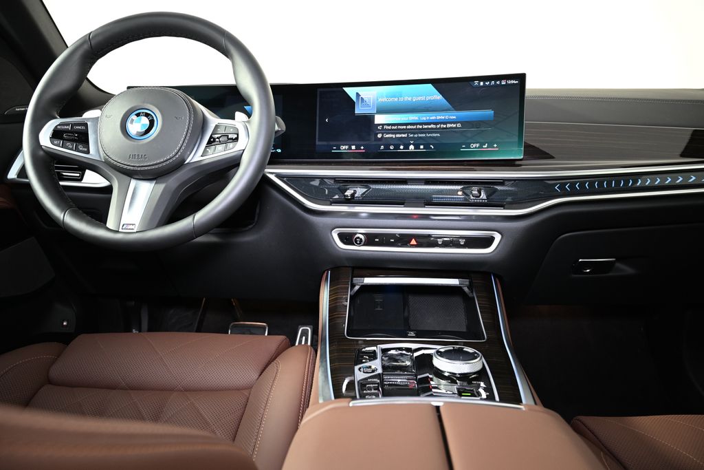 2025 BMW X5 xDrive50e 16
