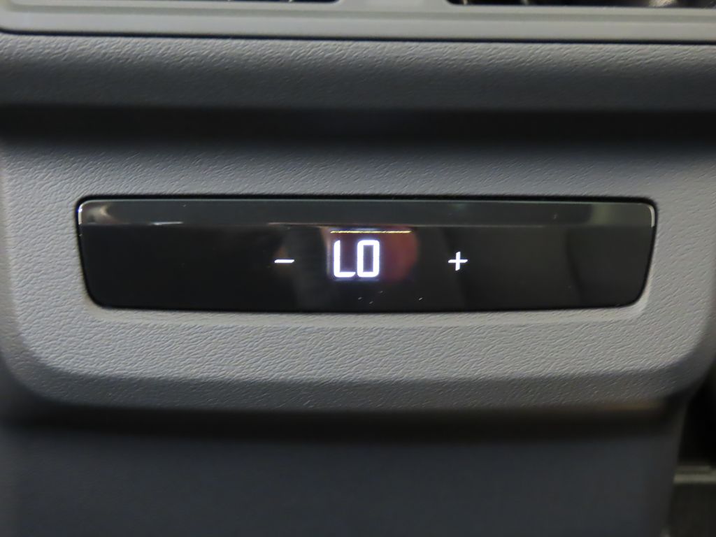 Thumbnail: 2025 Audi Q5 - 24