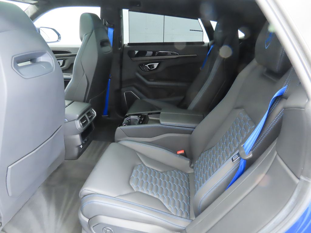 Thumbnail: 2023 Lamborghini Urus - 20