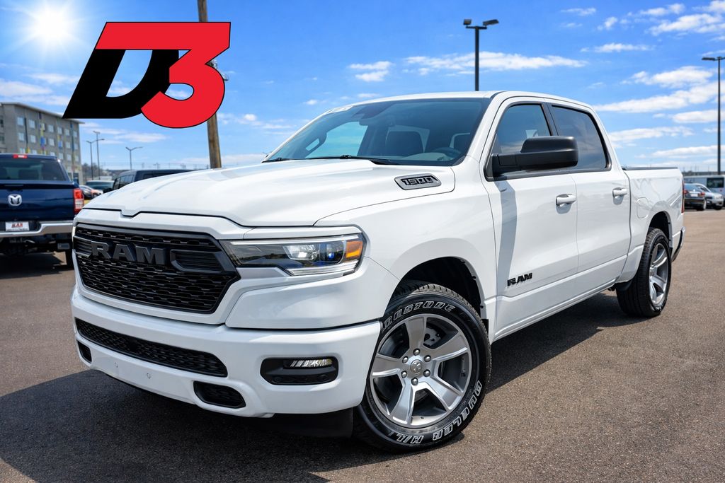 2026 RAM 1500 Express Crew Cab 4WD