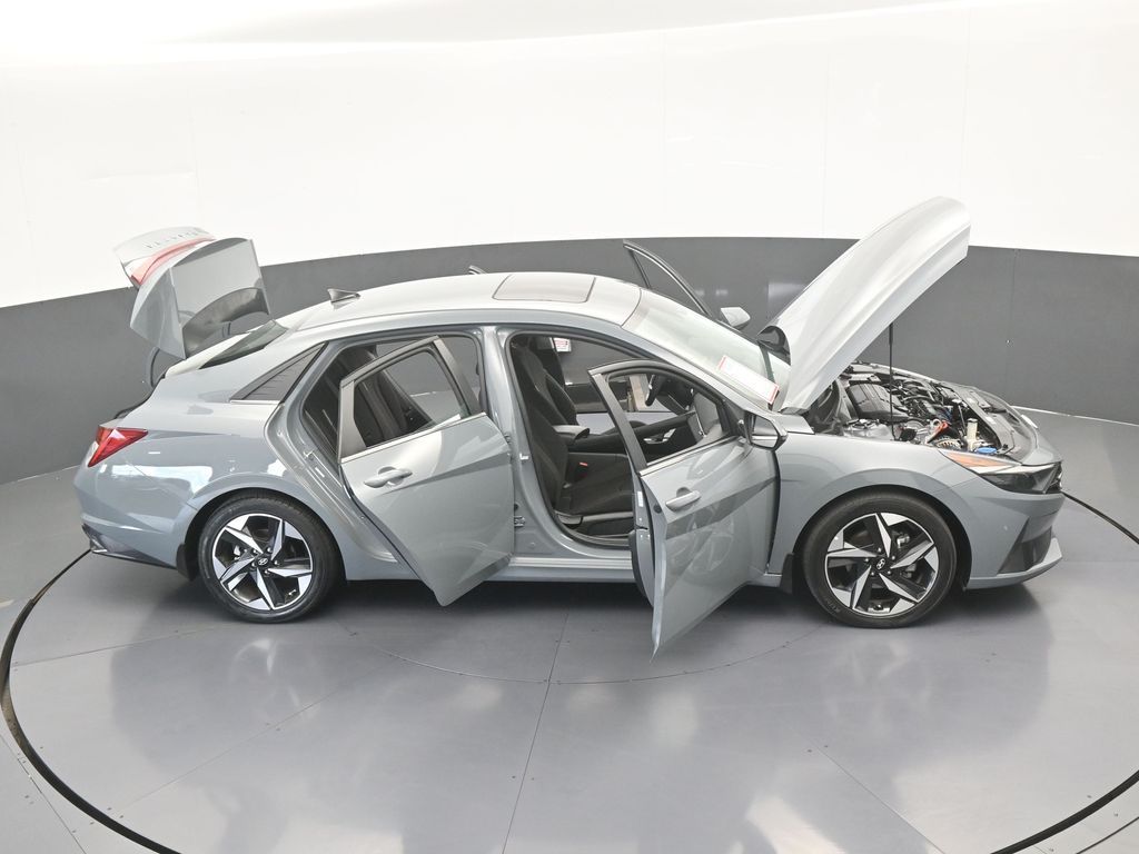 Used 2022 Electric Shadow Hyundai SEL image 64