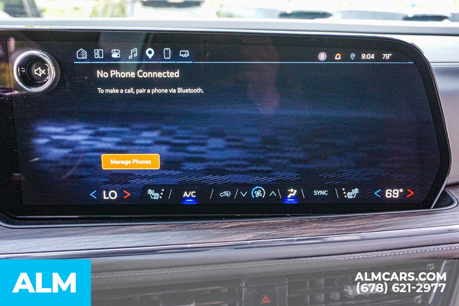 Used 2025 Black Chevrolet Z71 image 40