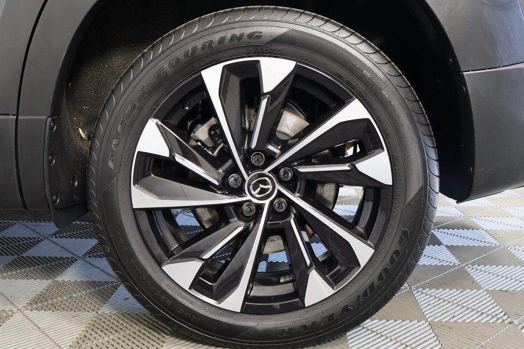 Thumbnail: 2025 Mazda CX-50 - 17