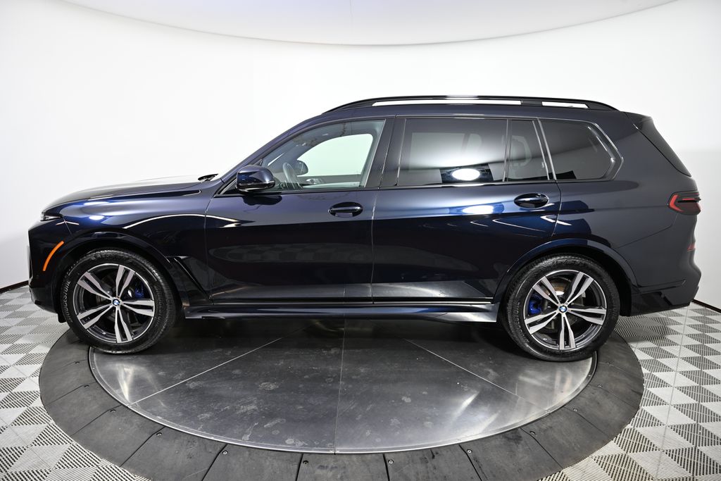 Thumbnail: 2025 BMW X7 - 2