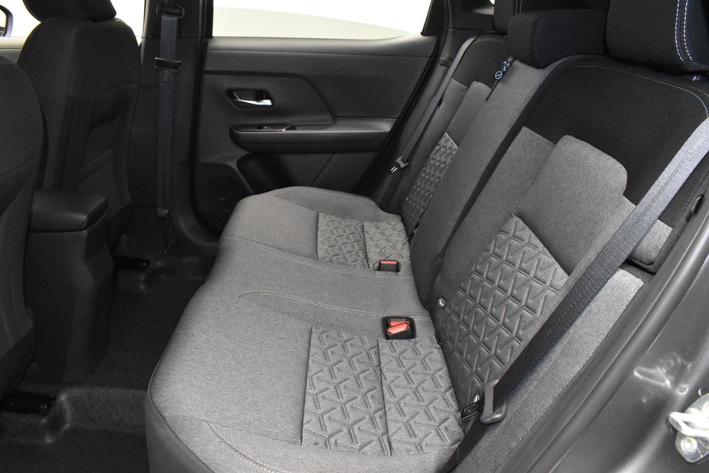 Thumbnail: 2026 Nissan Kicks - 32