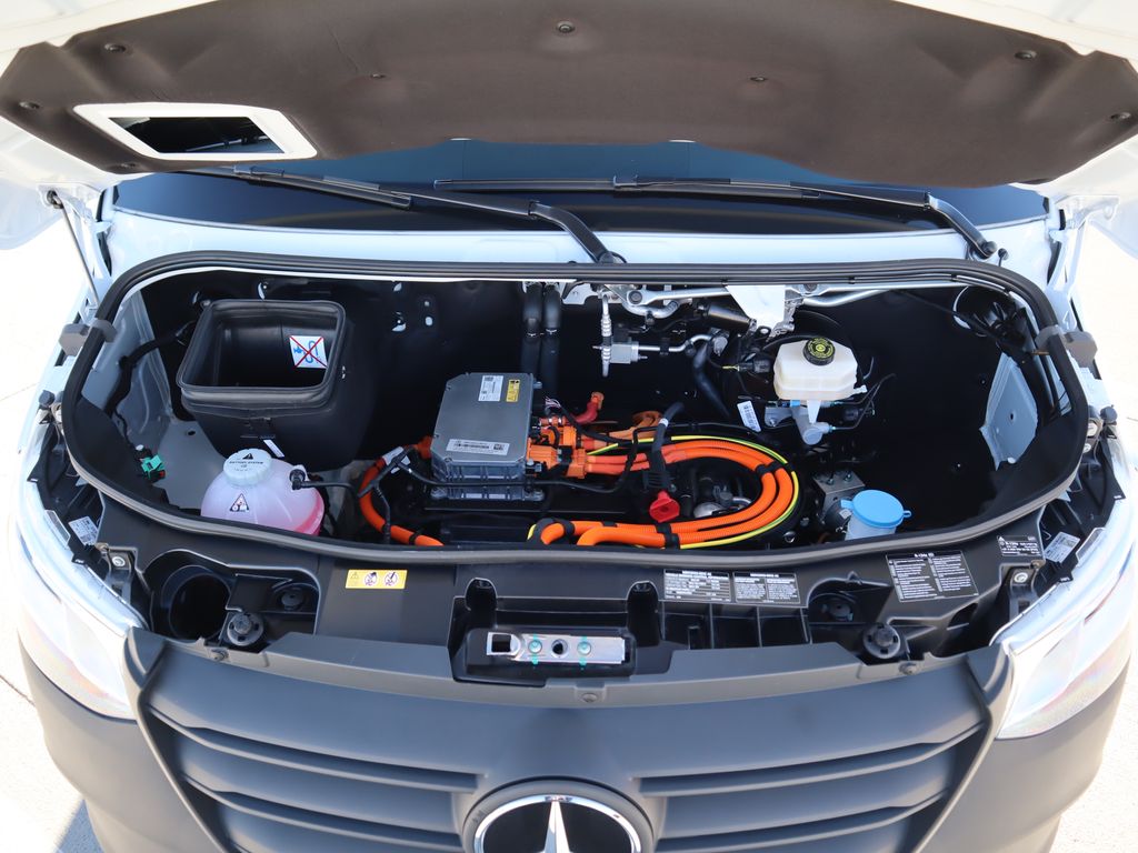 2024 Mercedes-Benz Sprinter 2500 32
