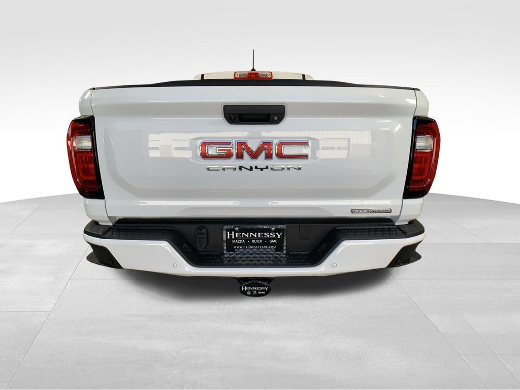 2024 GMC Canyon Elevation 5