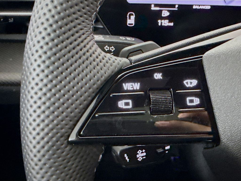 Thumbnail: 2026 Audi SQ5 - 11