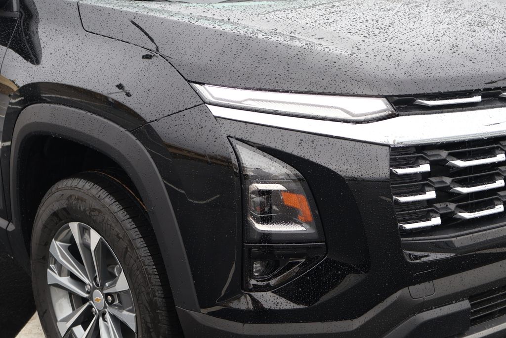 Thumbnail: 2026 Chevrolet Equinox - 3