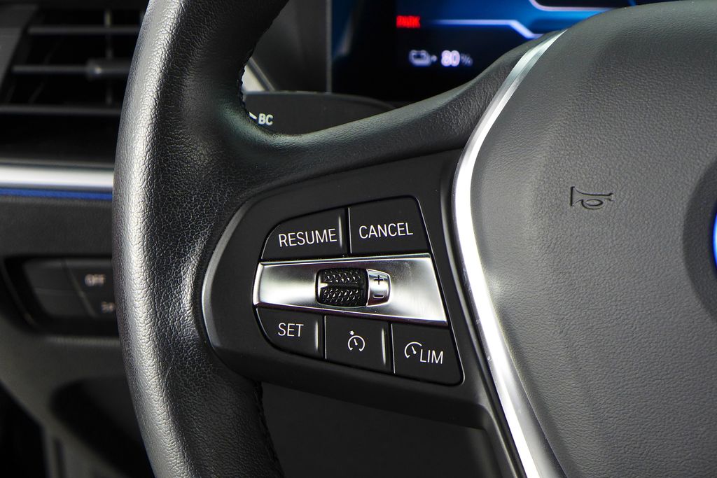 Thumbnail: 2023 BMW i4 - 30