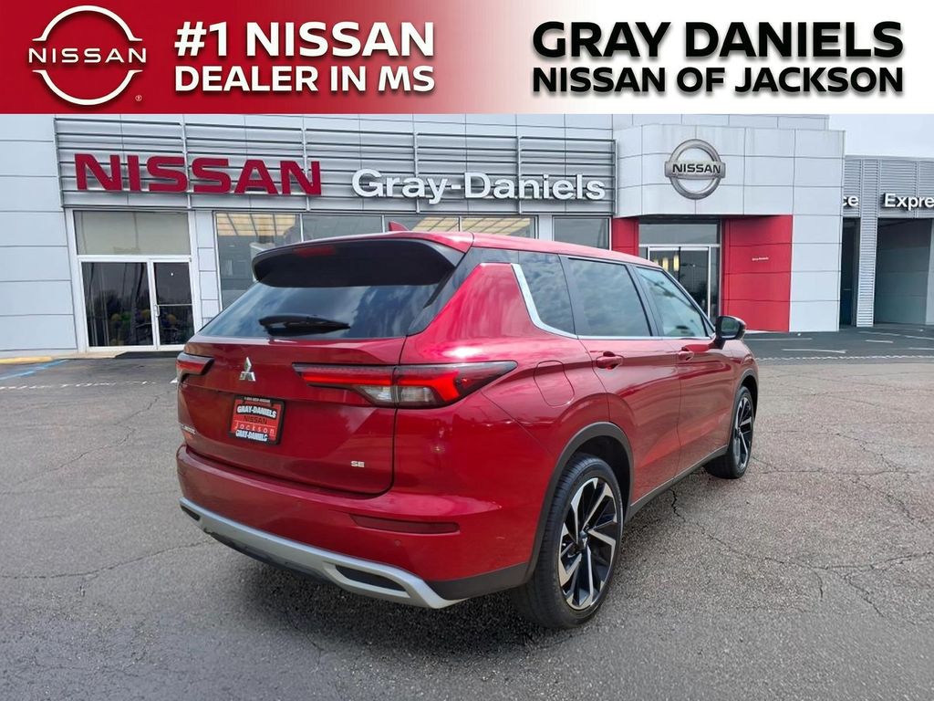 Used 2024 Mitsubishi Outlander SUV