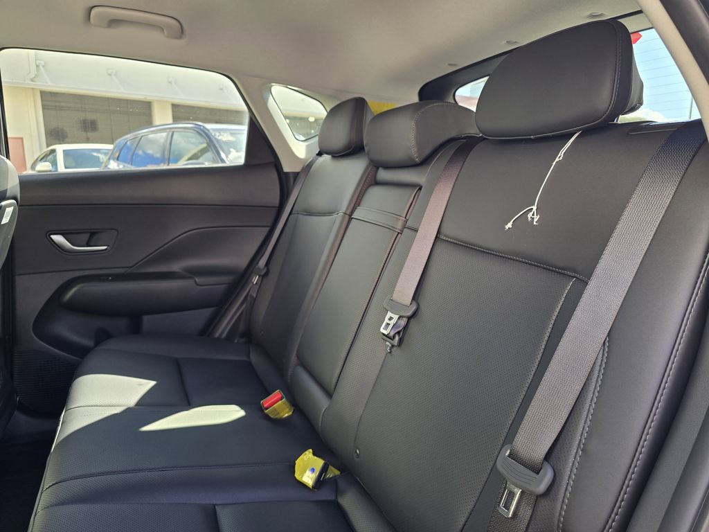 New 2026 White Hyundai SEL Premium image 24