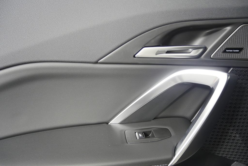 Thumbnail: 2026 BMW X1 - 13