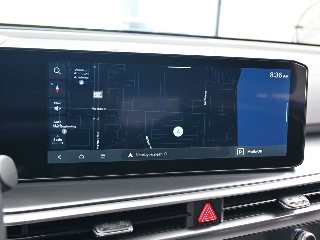 New 2025 Glacial White Pearl Kia EX image 19