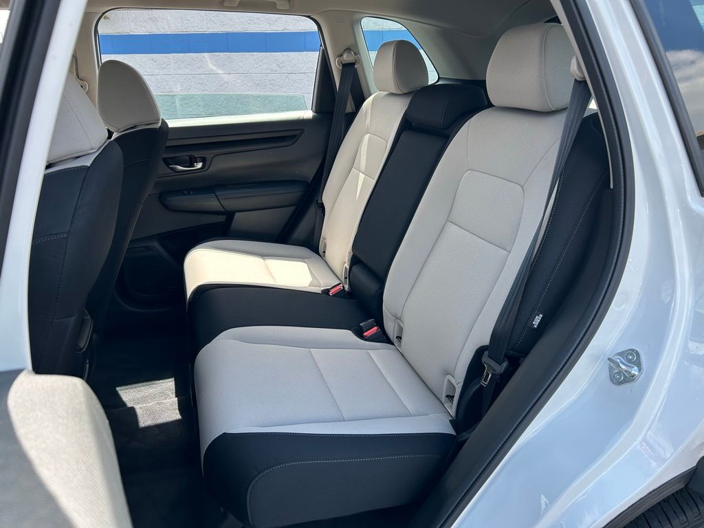2023 Honda CR-V LX 18