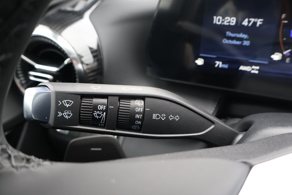 Thumbnail: 2026 Chevrolet Equinox - 23