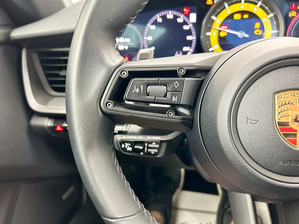 Thumbnail: 2020 Porsche 911 - 11