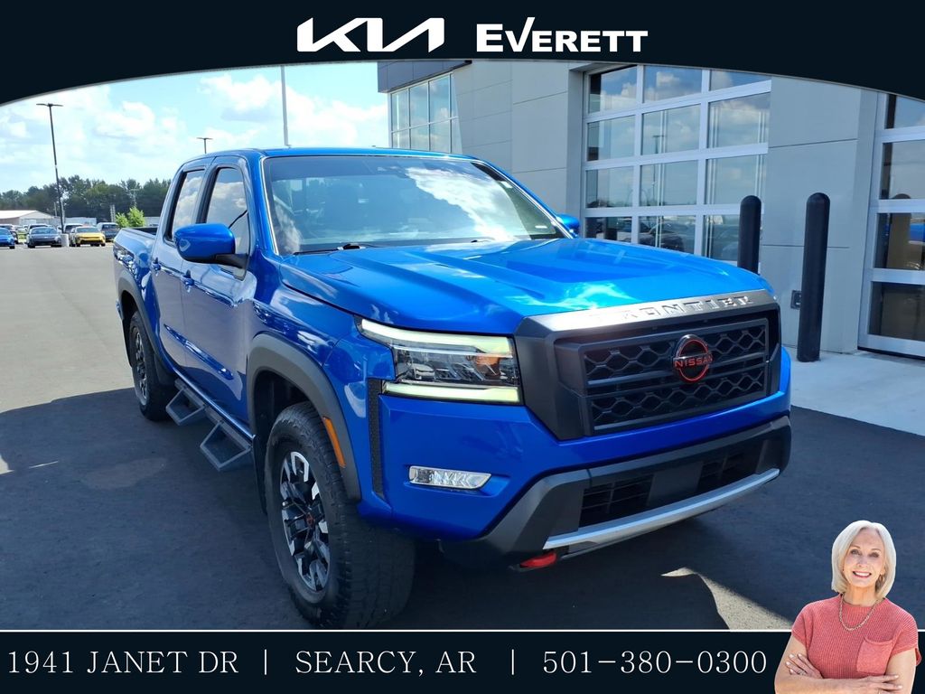 2024 Nissan Frontier PRO-4X Crew Cab 4WD
