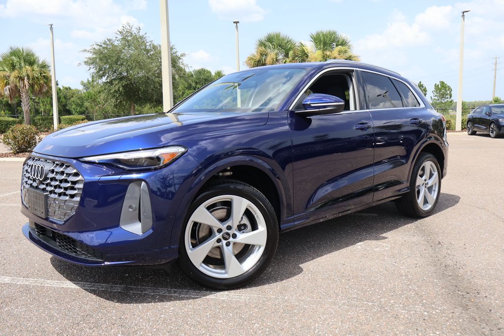 Navarra Blue Metallic 2026 Audi Q5 SUV / Crossover All-Wheel Drive 7-Speed Automatic