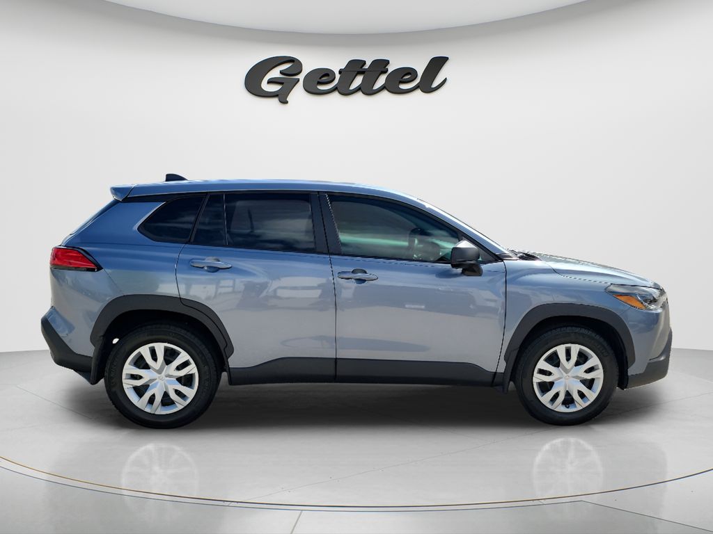 View vehicle photo 4