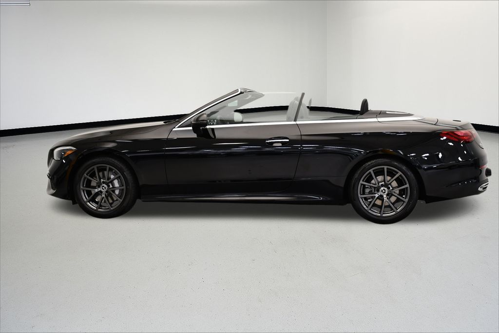 Thumbnail: 2026 Mercedes-Benz CLE - 10