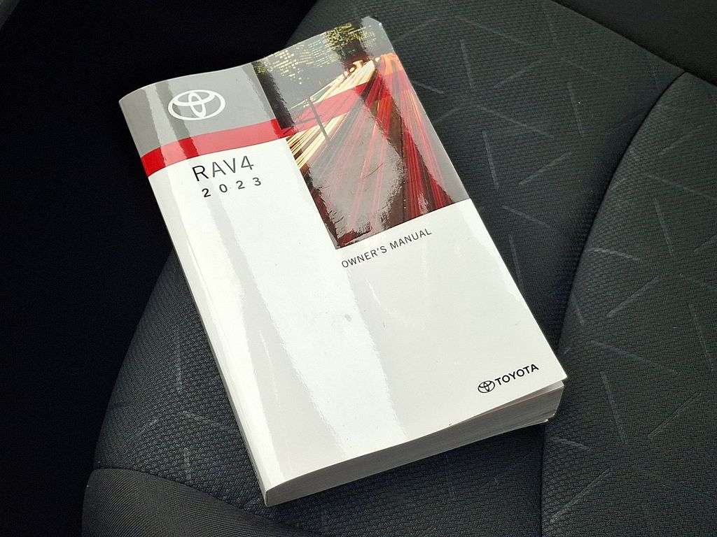 Thumbnail: 2023 Toyota RAV4 - 25