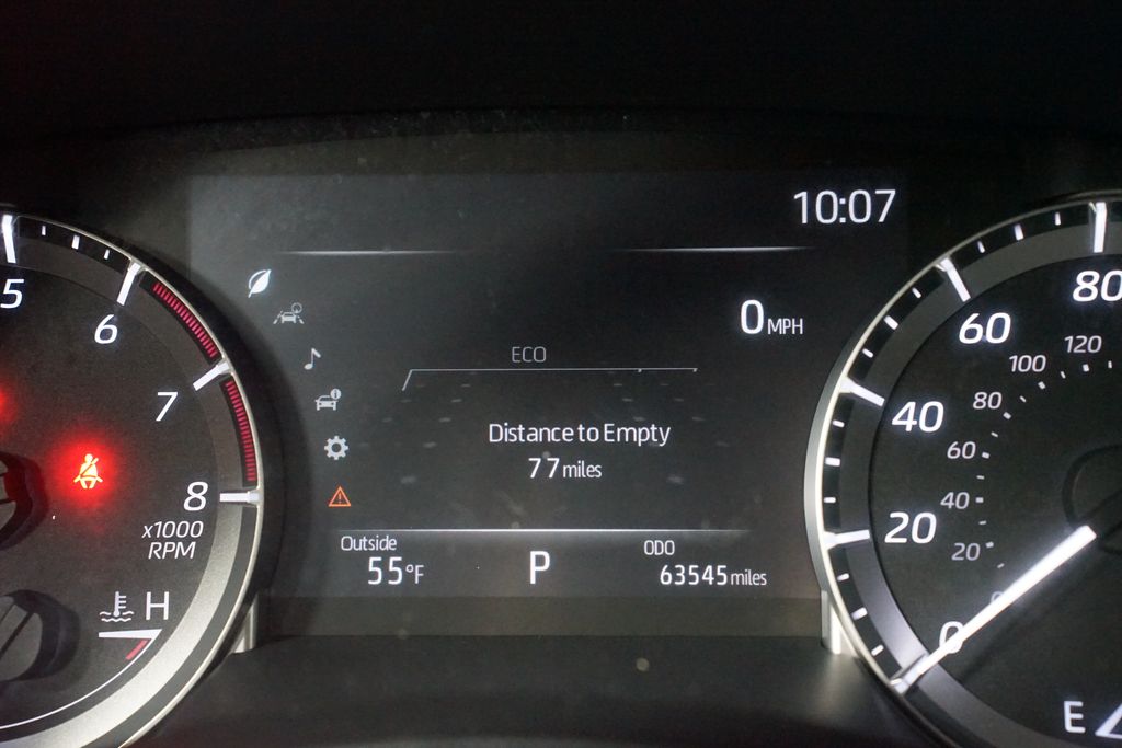 Thumbnail: 2023 Toyota Highlander - 16