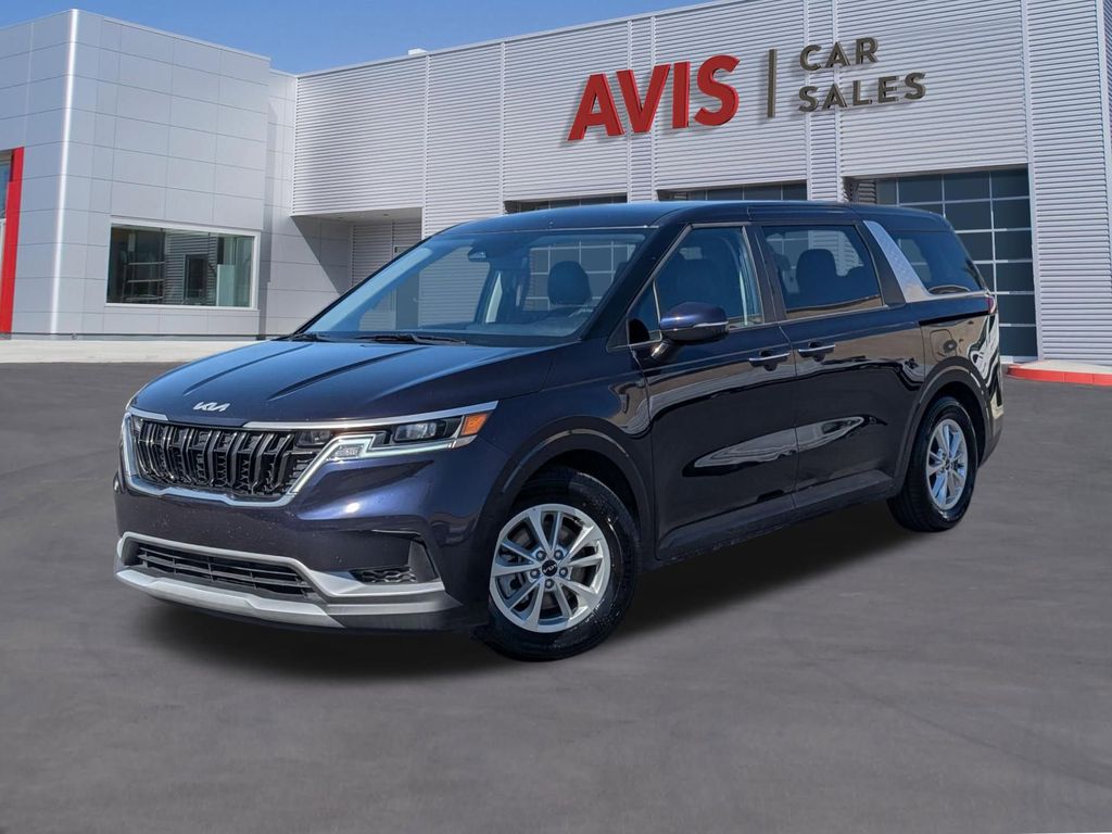 2024 Kia Carnival LX FWD