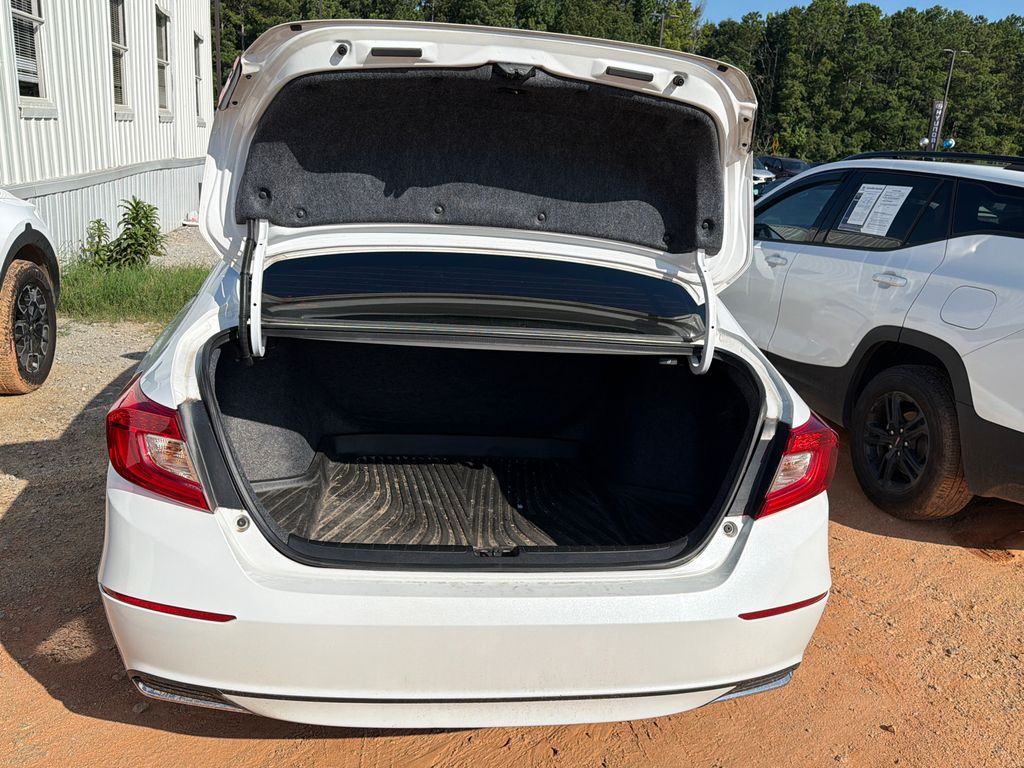 Used 2022 White Honda LX image 15