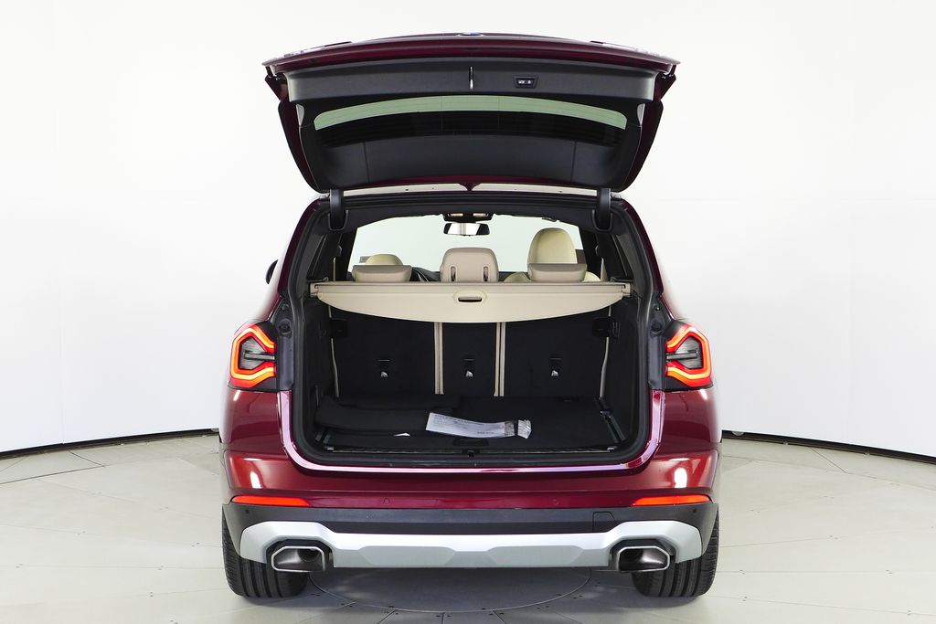 Thumbnail: 2022 BMW X3 - 10