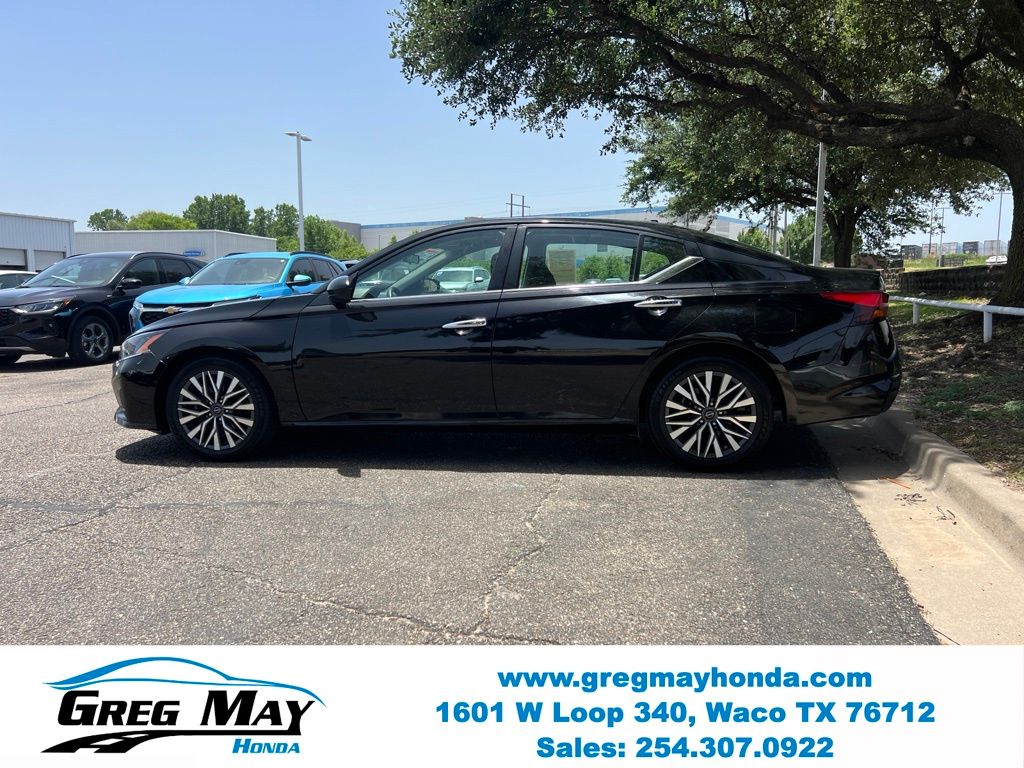 2023 Nissan Altima 2.5 SV - 3