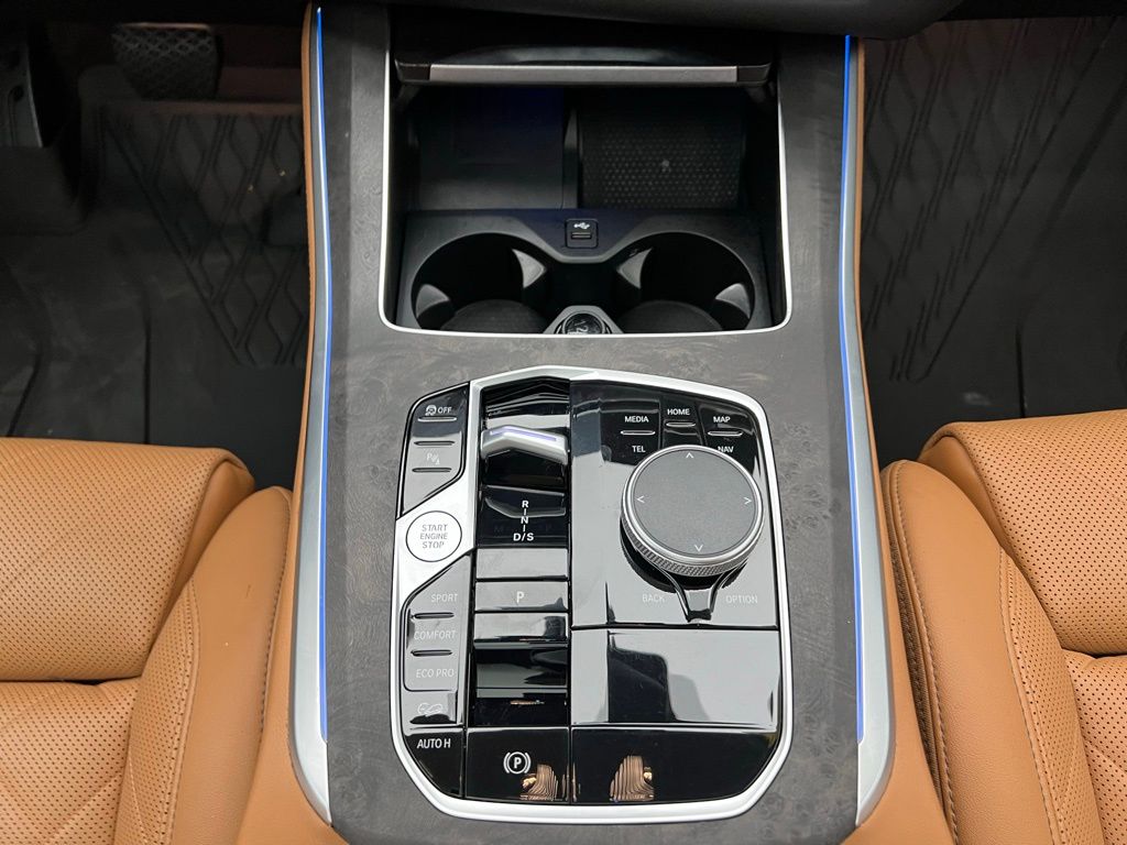 Thumbnail: 2024 BMW X5 - 12