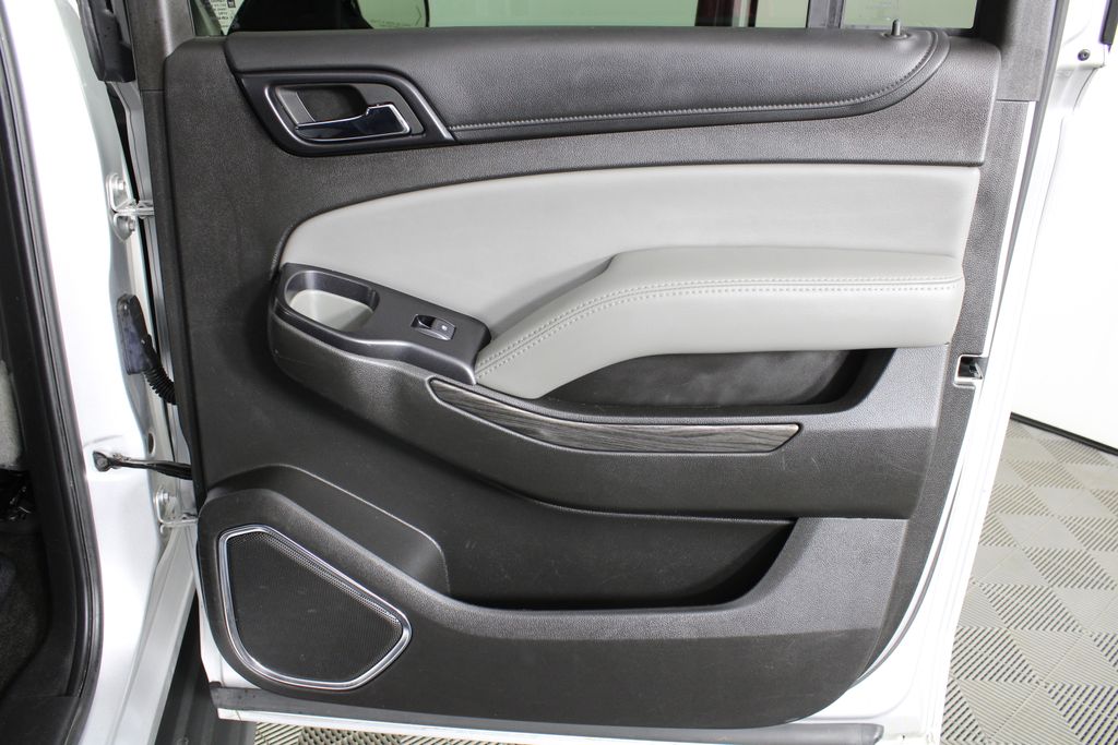 Used 2015 Chevrolet Suburban for sale in 